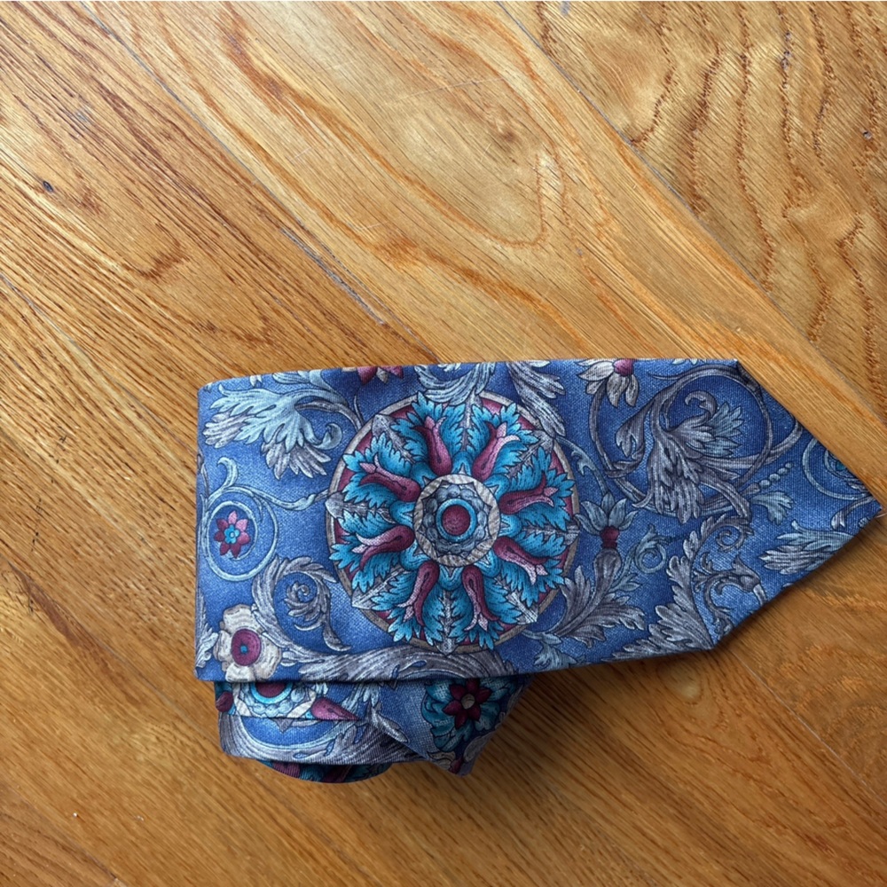 100 % Silk Tie Mallory & Church Floral Patterned business cocktail